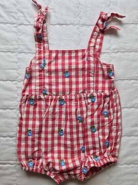 Hanna Andersson Pink and White Gingham Floral Tie-Strap Romper